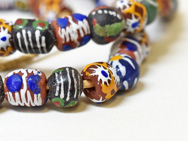 楽天市場】【2401】ガーナファンシーモザイクガラスビーズ一連B