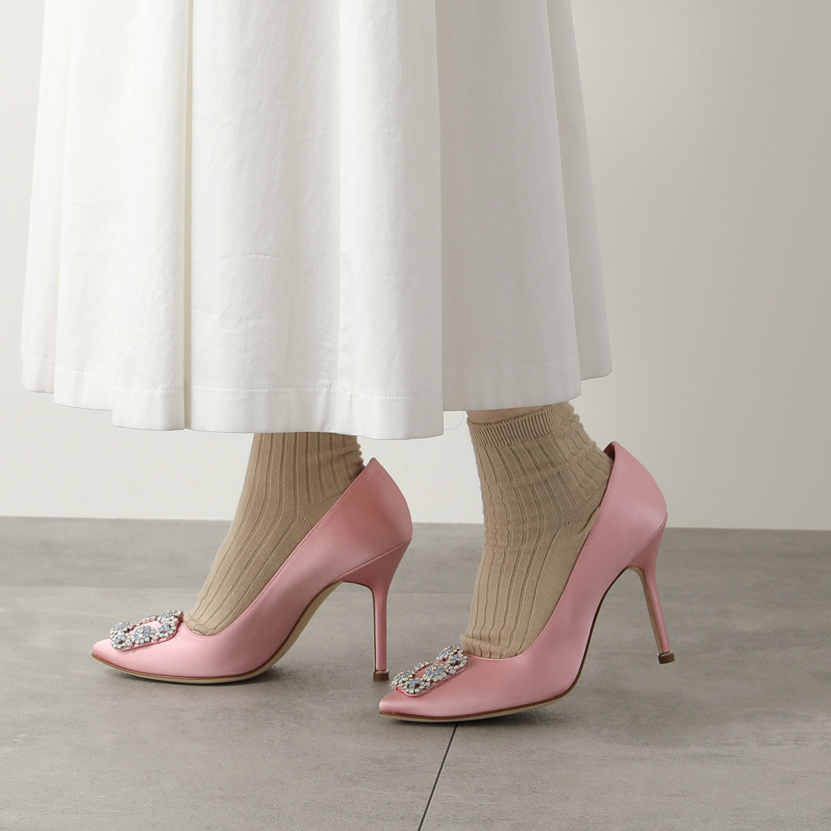 楽天市場】MANOLO BLAHNIK マノロブラニク パンプス HANGISI OPAL