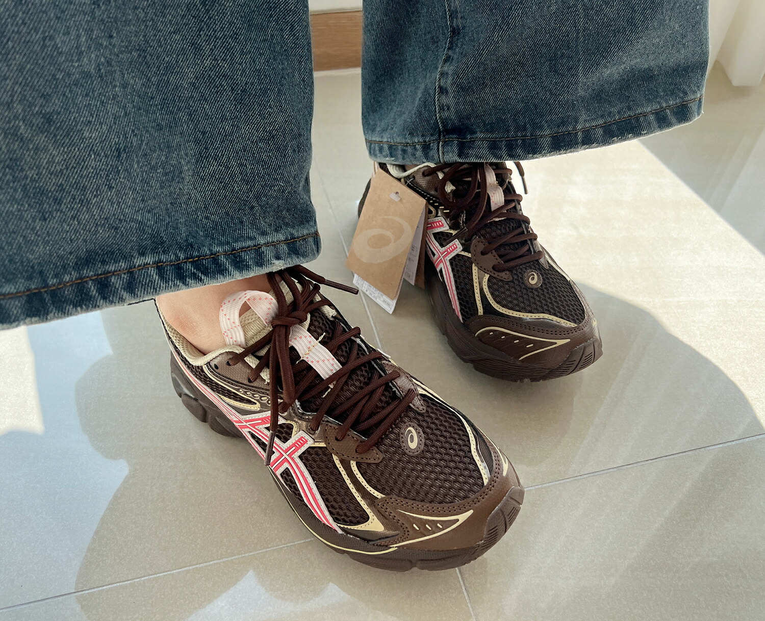 楽天市場】日本未入荷 asics アシックス キコ UB8-S GT-2160 ブラウン