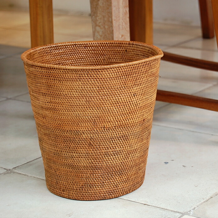 楽天市場】アタで編まれた円錐形のシンプルなバスケット 直径約25cm 丸
