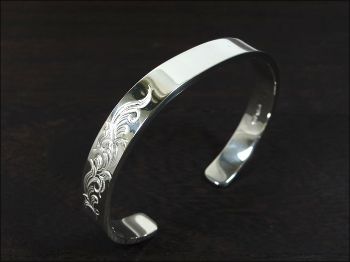 楽天市場】Dear Blossom（ディアブロッサム）平打ち唐草バングル(B-002