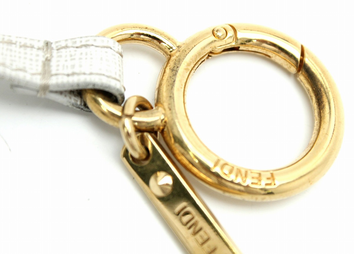 楽天市場】FENDI フェンディ ポンポンチャーム バッグチャーム