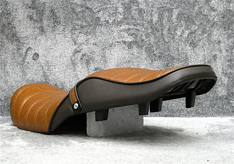 楽天市場】バリオス 2型 茶ツートン タックロールシート/ GSX250FX