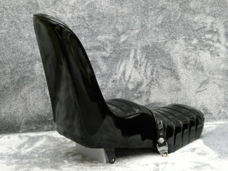 楽天市場】GN125 黒エナ 三段シート / GN125H GN125-2F 3段シート