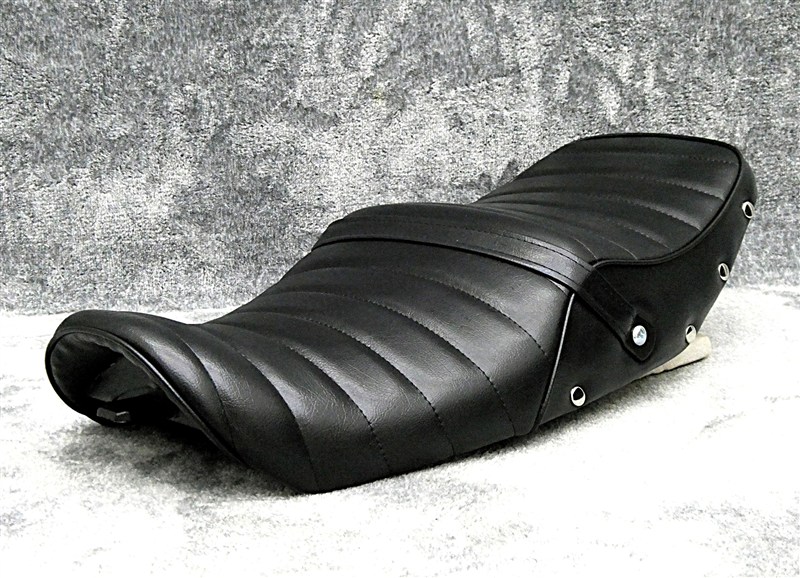 楽天市場】ZRX400 鋲打ち 黒皮 タックロールシート /リベット スタッズ