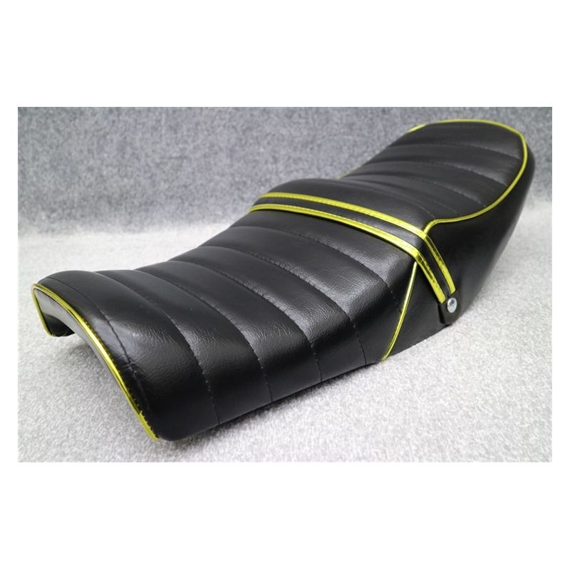 楽天市場】RZ250 タックロール シート 黒 金 皮 : カスタムパーツ DJ