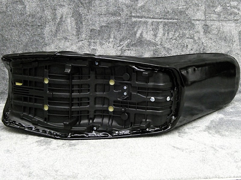 楽天市場】XJR400 前期 黒エナメル 45cm 三段シート /補強入り