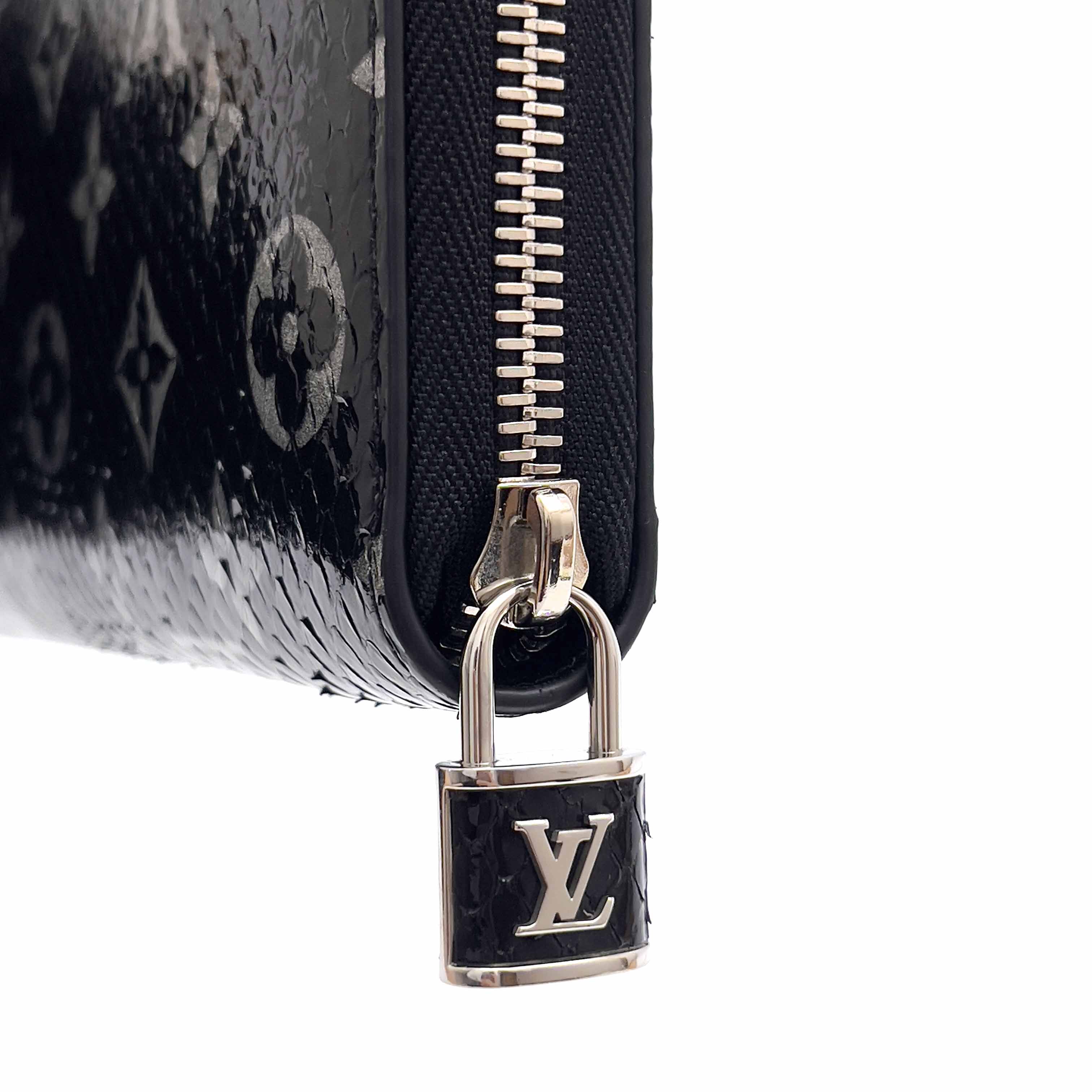 楽天市場】LOUIS VUITTON ルイヴィトン エキゾチック レザー ジッピー