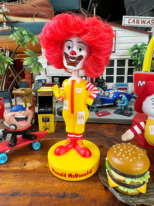 楽天市場】FUNKO ファンコ ロナルド・マクドナルド ボビングヘッド