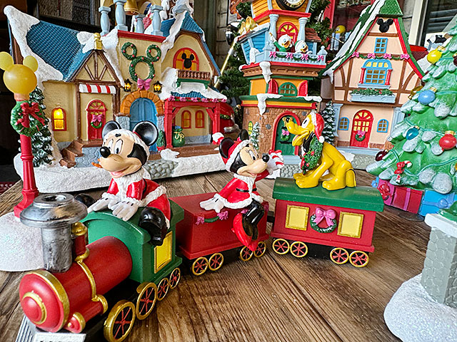 楽天市場】ディズニー クリスマスヴィレッジ 豪華13点セット