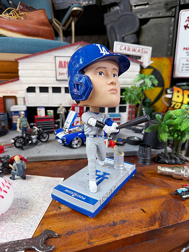 楽天市場】世界限定7000体 2024年ワールドシリーズ優勝記念