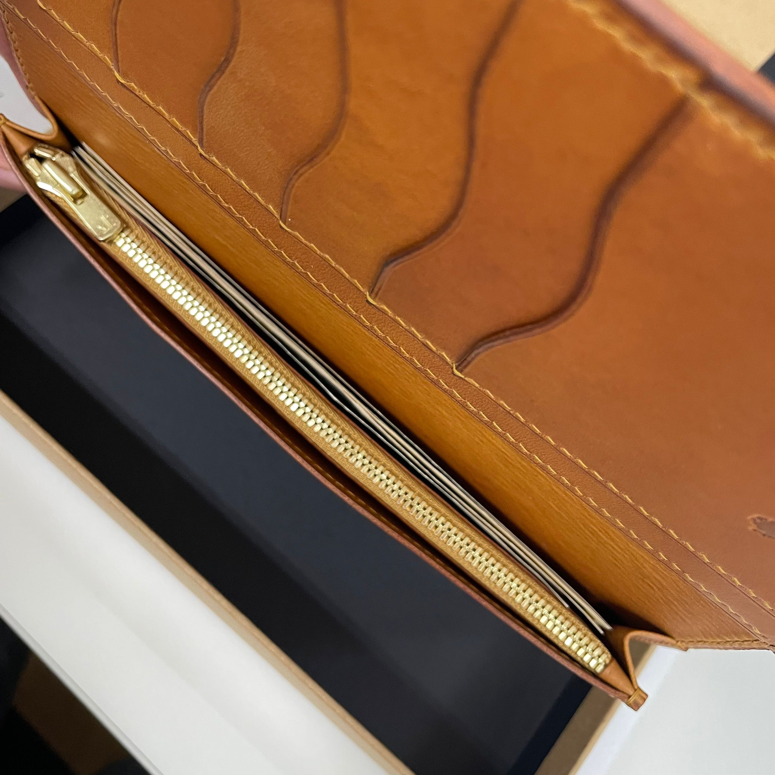 楽天市場】☆XREAL☆ 日本製 長財布 ROCADO（ロカド）シェルコードバン