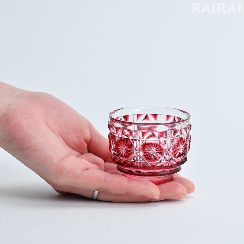 島津薩摩切子◇猪口/RED 復元島津「薩摩切子」 赤 猪口 木製化粧箱付き