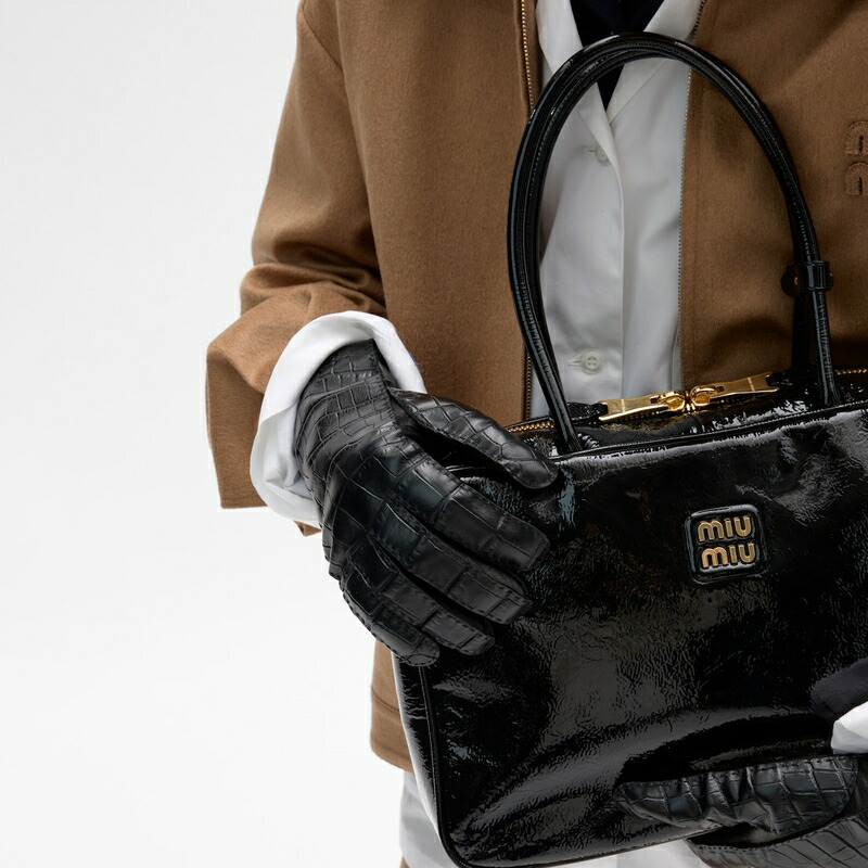 楽天市場】ミュウミュウ MIU MIU ボー ナプラックパテントレザー