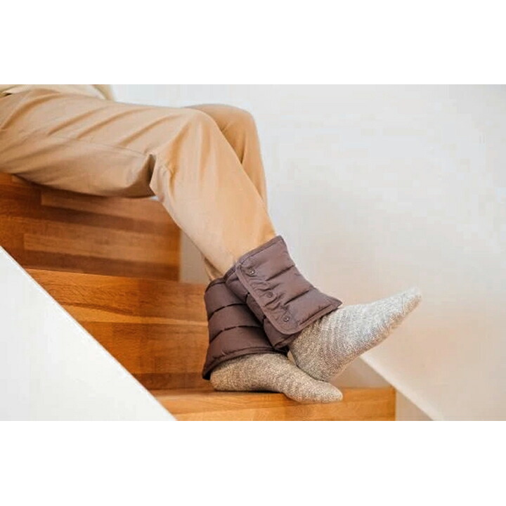 楽天市場】京都老舗寝具メーカーIWATAイワタ羽毛足首ウォーマーグレー