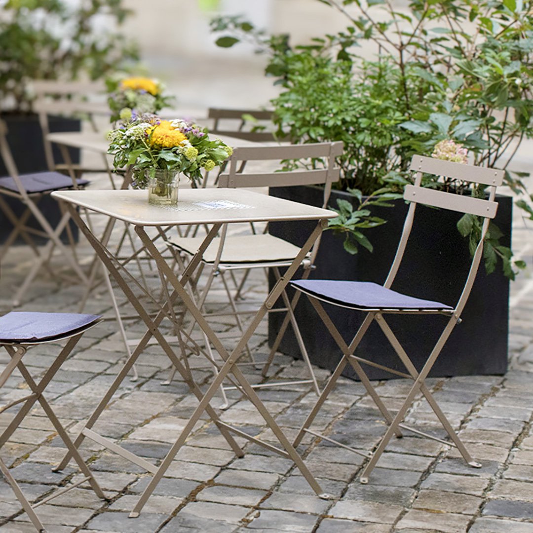楽天市場】フランスのカフェから生まれたガーデンチェア＆テーブル