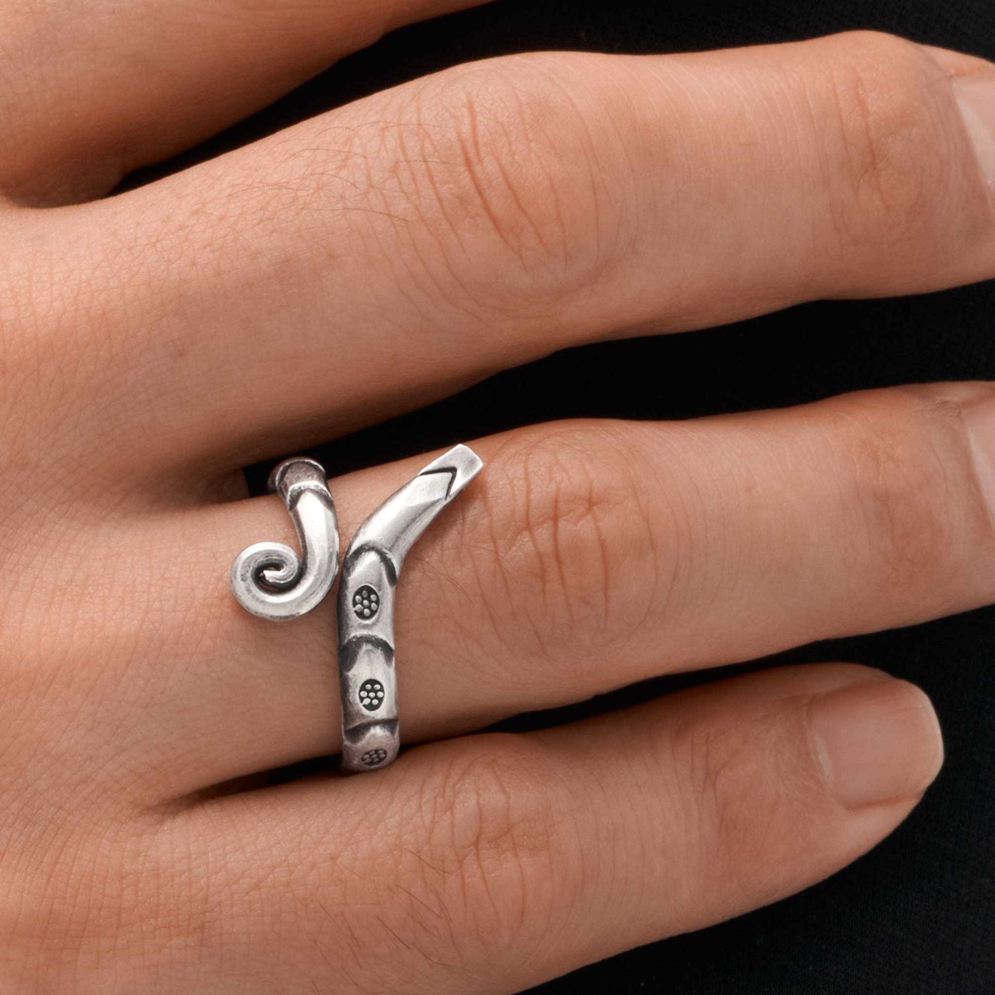 楽天市場】カレン 族 シルバー リング 7号～17号 フリーサイズ 指輪