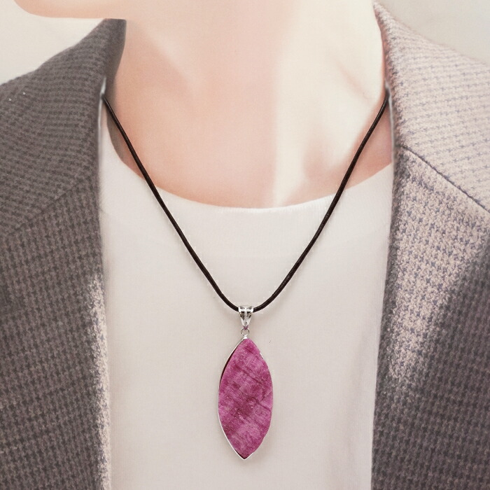 楽天市場】ルビー ペンダントトップ 原石 劈開 SV925 ザンビア産