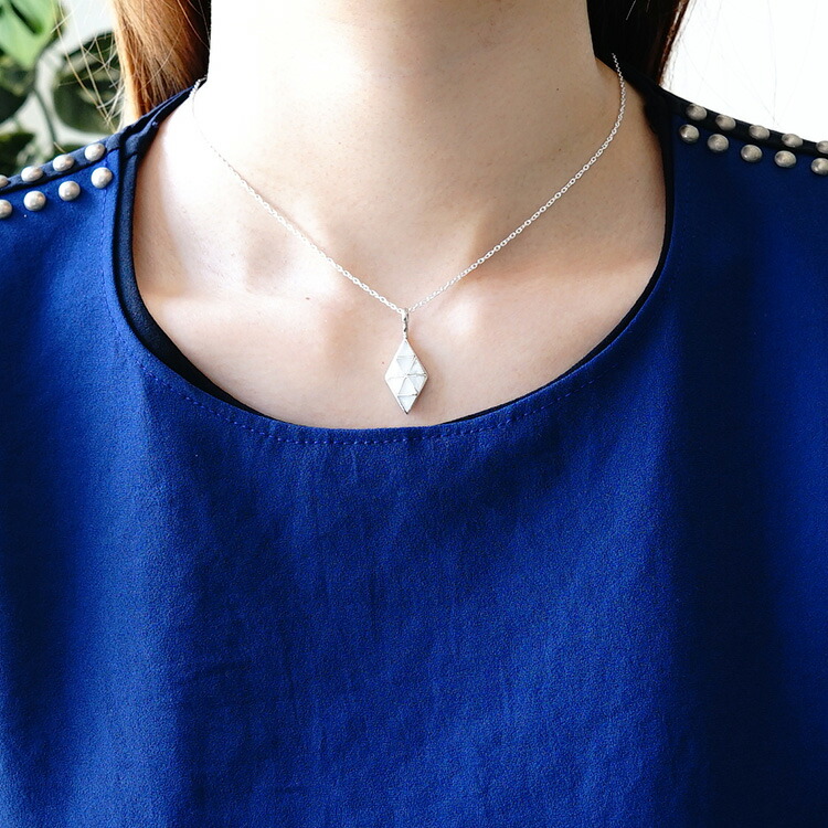 楽天市場】インディアンジュエリー ターコイズ シェル ペンダント