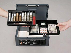 楽天市場】アイリスオーヤマ 金庫 手提げ金庫 電子ロック テンキー