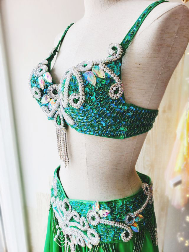 楽天市場】ベリーダンス 衣装 ブラ ベルト パール しずく 上下 2点