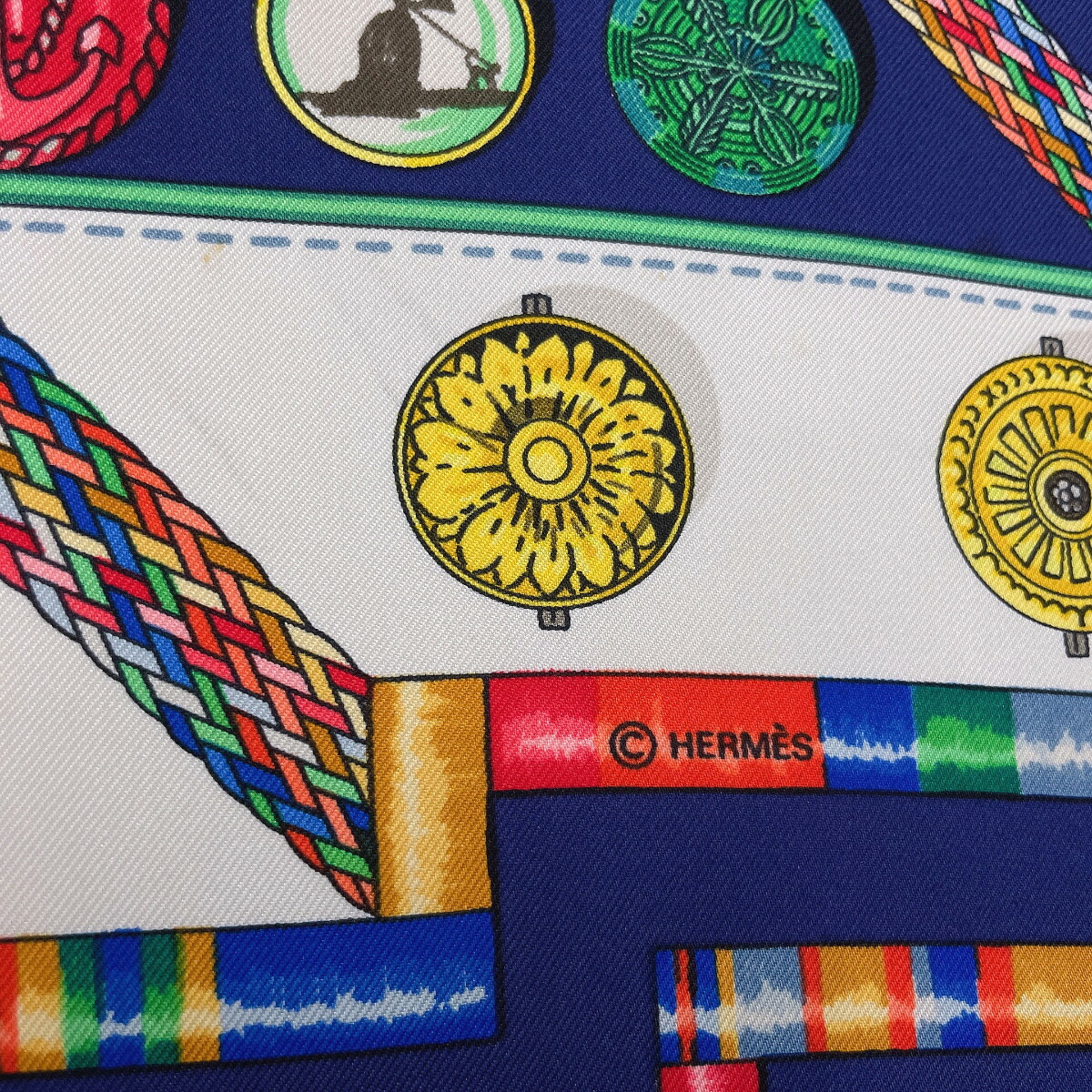 HERMES エルメス スカーフ カレ90 Petite main お針子さん 【公式通販】