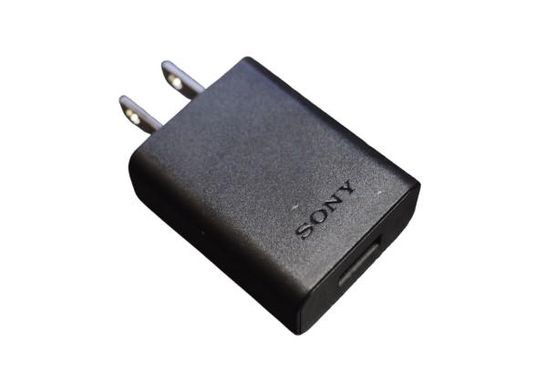 楽天市場】[中古]純正 SONY ソニー ACアダプタ USB充電器 AC-0060-TW