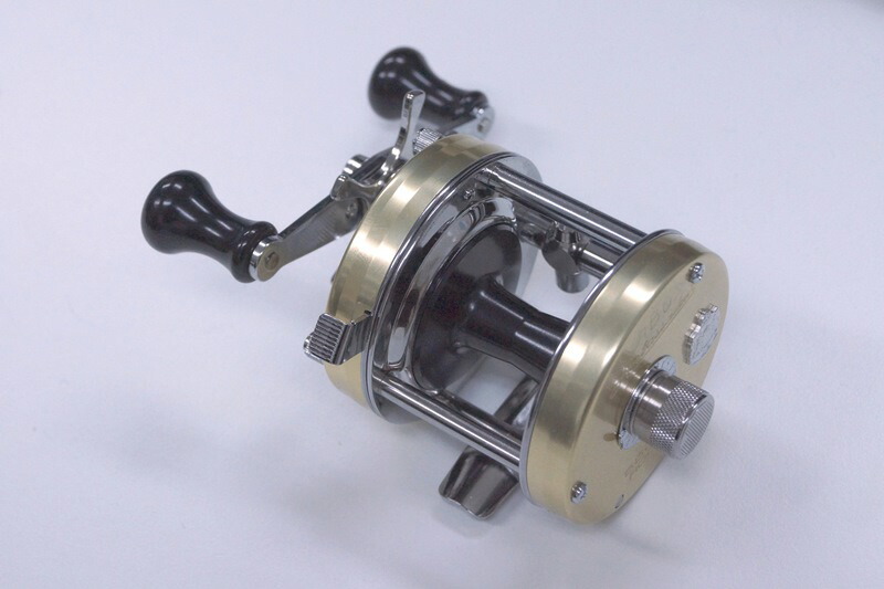 楽天市場】ABU アブガルシア アンバサダー 5501CS ロケット シャンパン