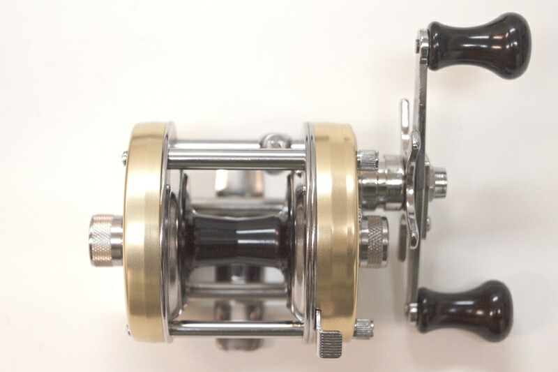 楽天市場】ABU アブガルシア アンバサダー 5500CS ロケット シャンパン