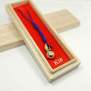 楽天市場】18金 キーホルダー すず へちま 根付 K18 鈴 携帯ストラップ