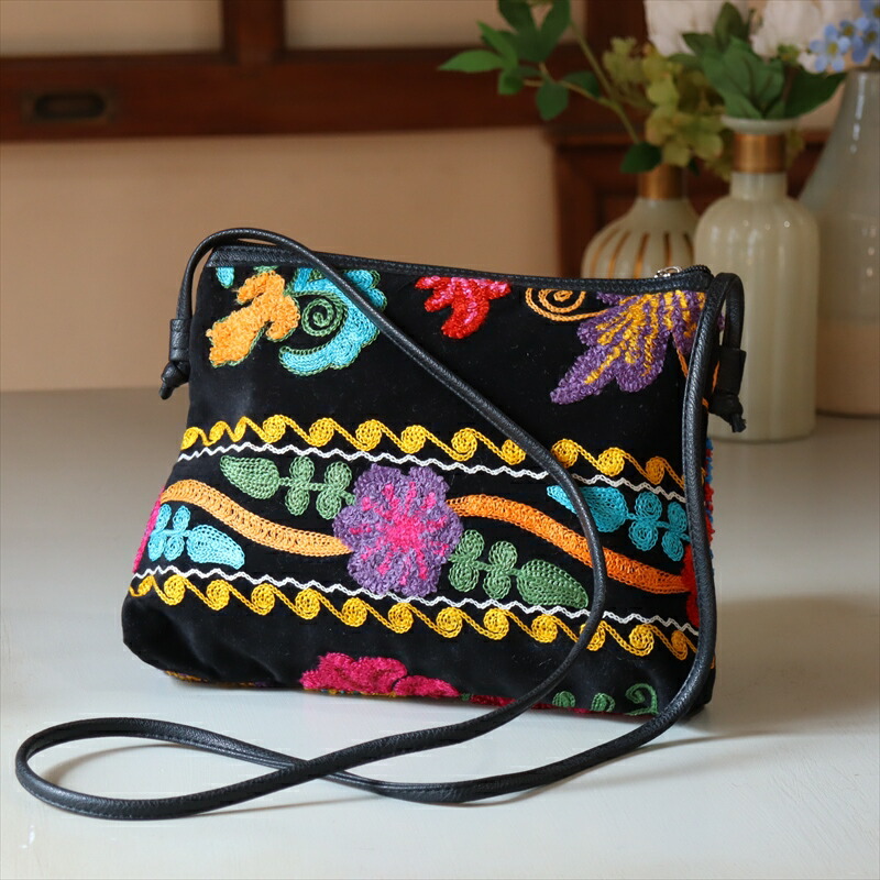 楽天市場】ウズベキスタンのスザンニ刺繍・ショルダーバッグ/ブラック