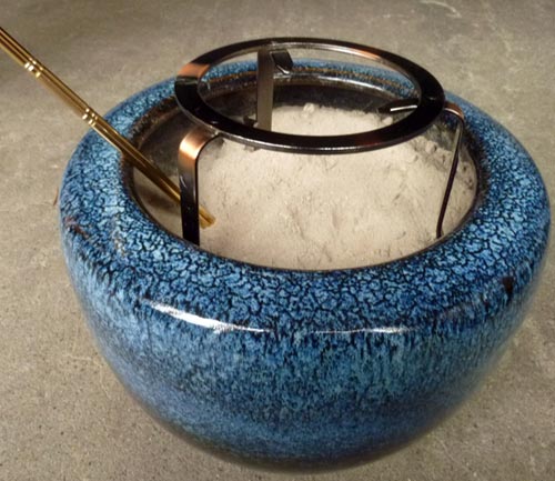 楽天市場】火鉢用五徳ブロンズ五徳φ18cm6寸火鉢台囲炉裏台茶道用