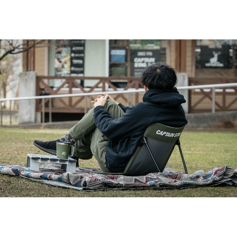 楽天市場】キャプテンスタッグ フィールド座椅子 オリーブ 収納袋付き