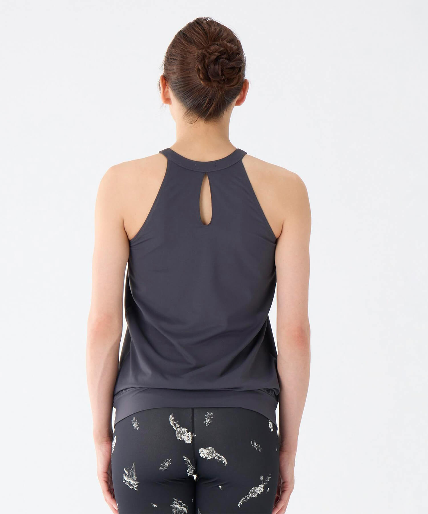 楽天市場】スリア ヨガウェア トップス タンクトップ suria カップ付き