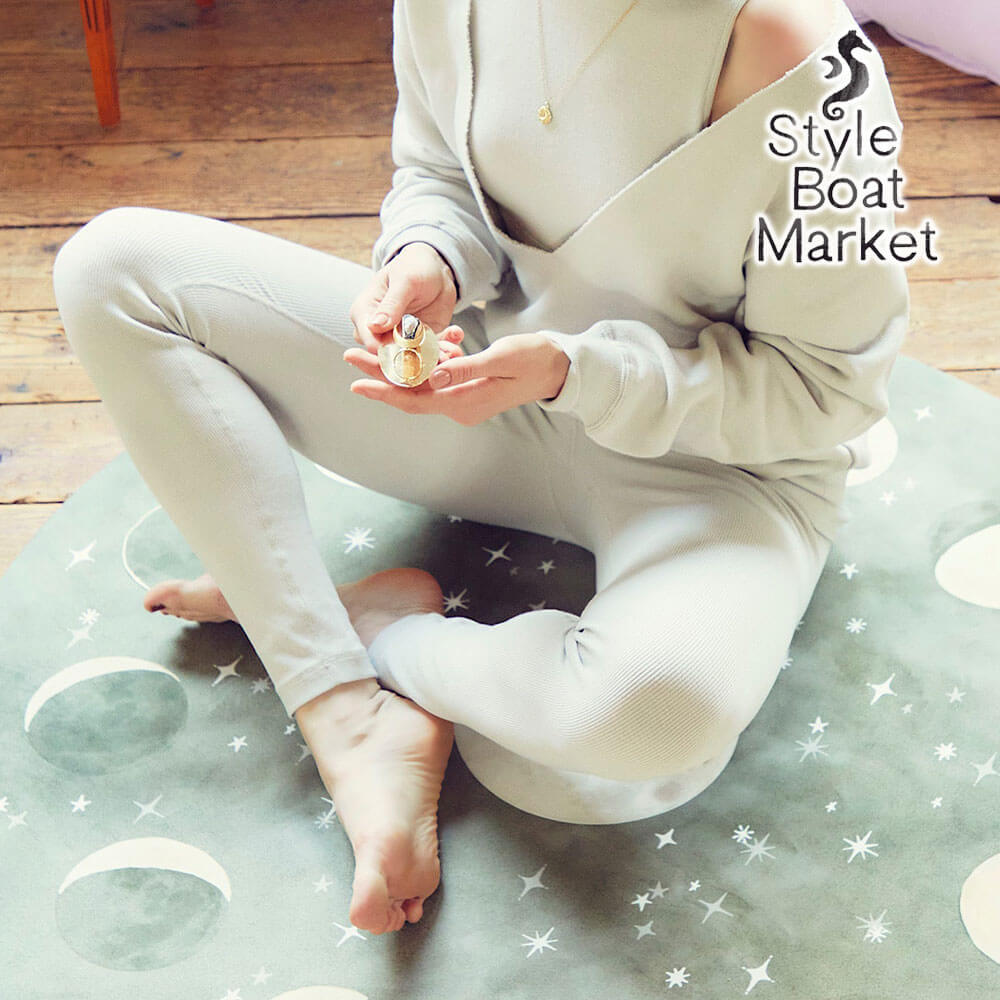 ベージュ アザミプリント セットアップ ヨガウェア 【公式通販】