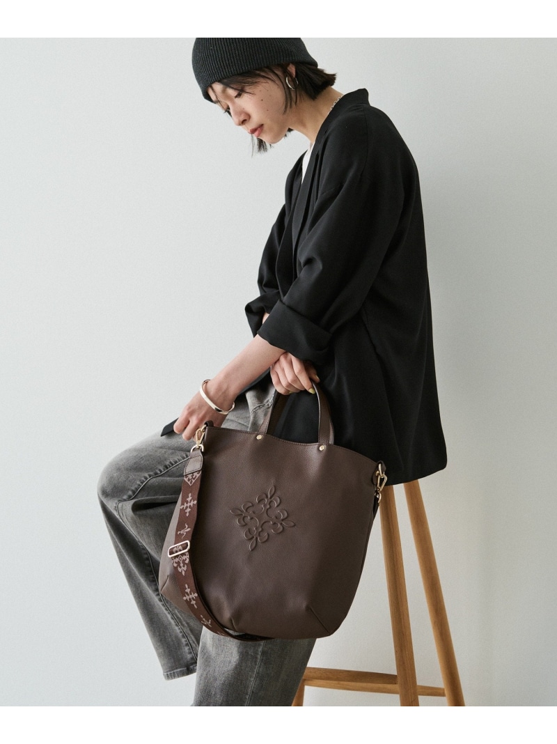 楽天市場】スリム2WAYトートバッグ ＜エンボスモノグラム＞ russet