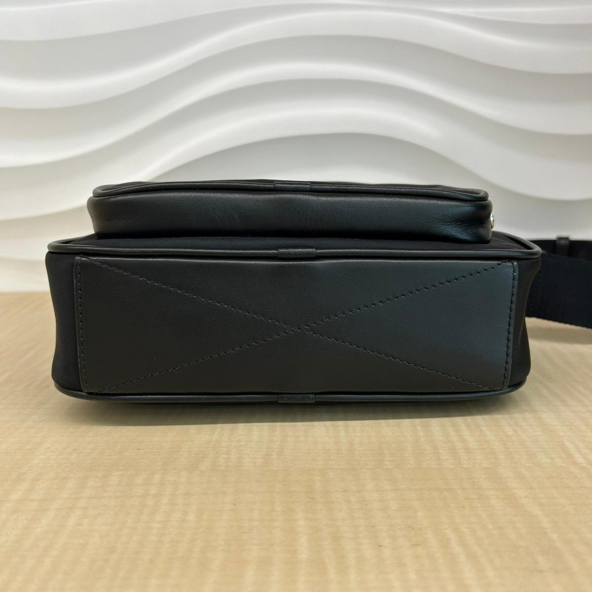 楽天市場】【中古】 BURBERRY （バーバリー） ﾅｲﾛﾝ ｼｮﾙﾀﾞｰﾊﾞｯｸﾞ バッグ