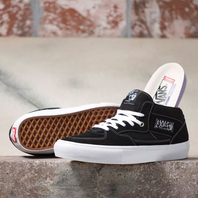 楽天市場】【VANS】バンズ【SKATE HALF CAB】Black/White（US企画
