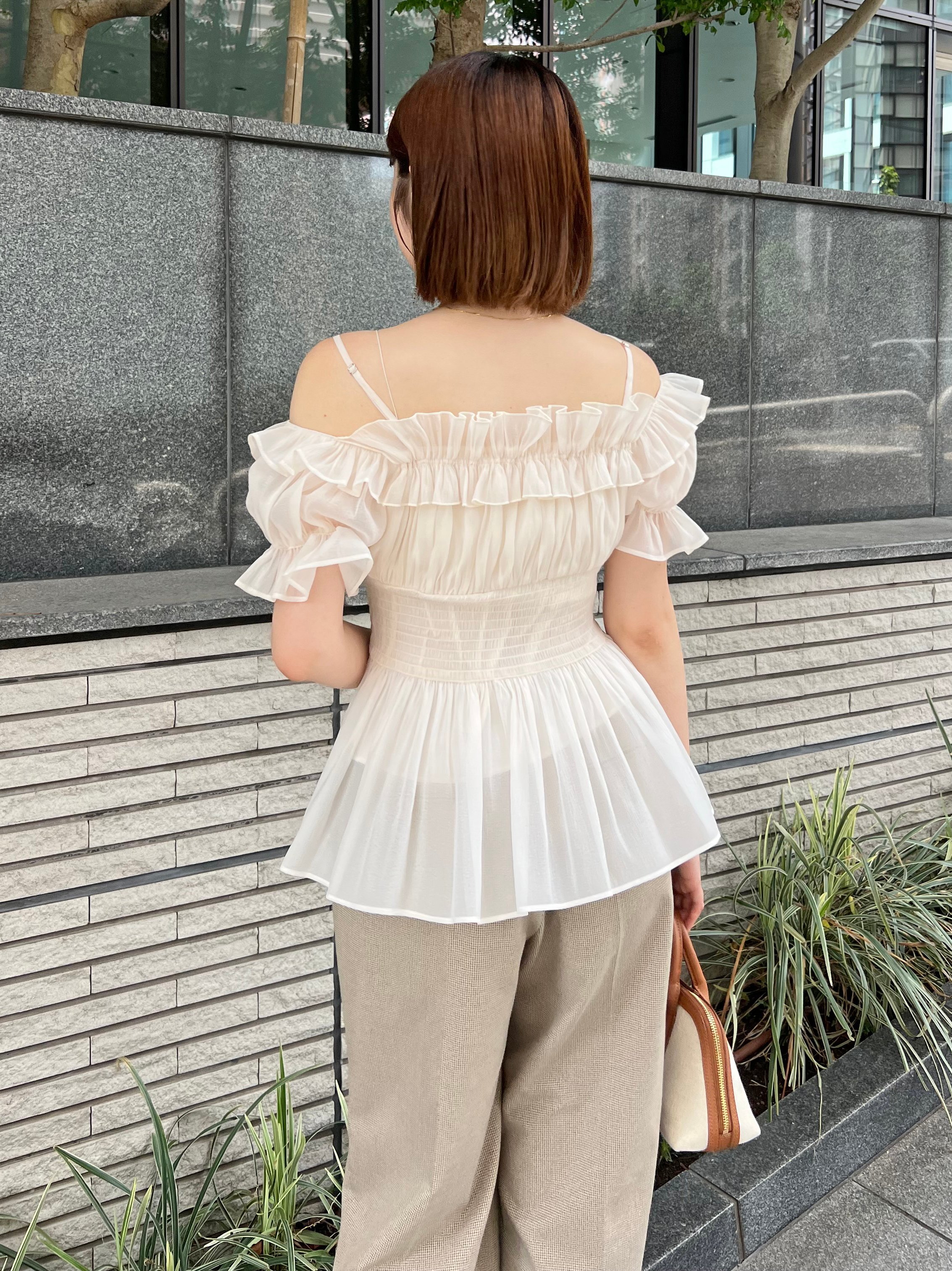 SNIDEL｜オフショルフリルブラウス | Rakuten Fashion(楽天