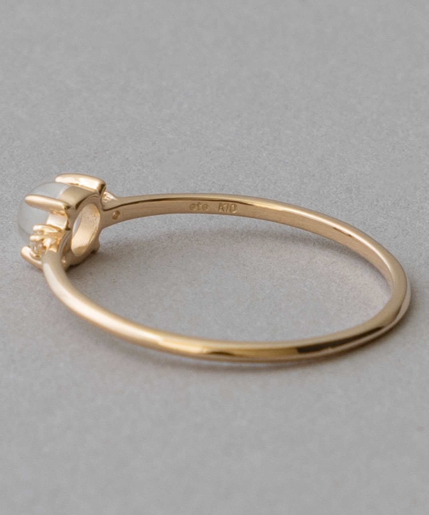 ete｜[レイヤード] K10YG ムーンストーン/ホワイトトパーズ リング