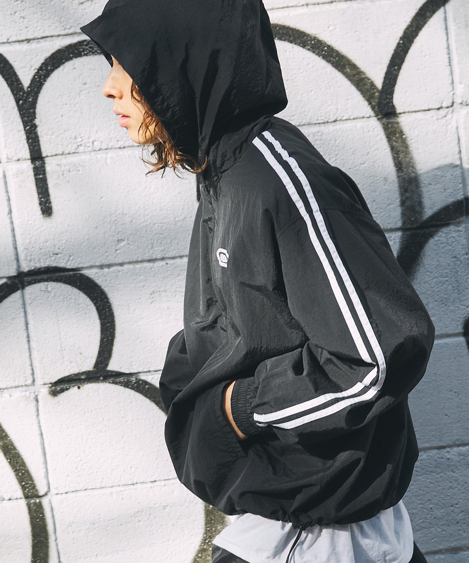 THE CASUAL｜ワンポイント刺繍ロゴ/配色ナイロンバルーントラック