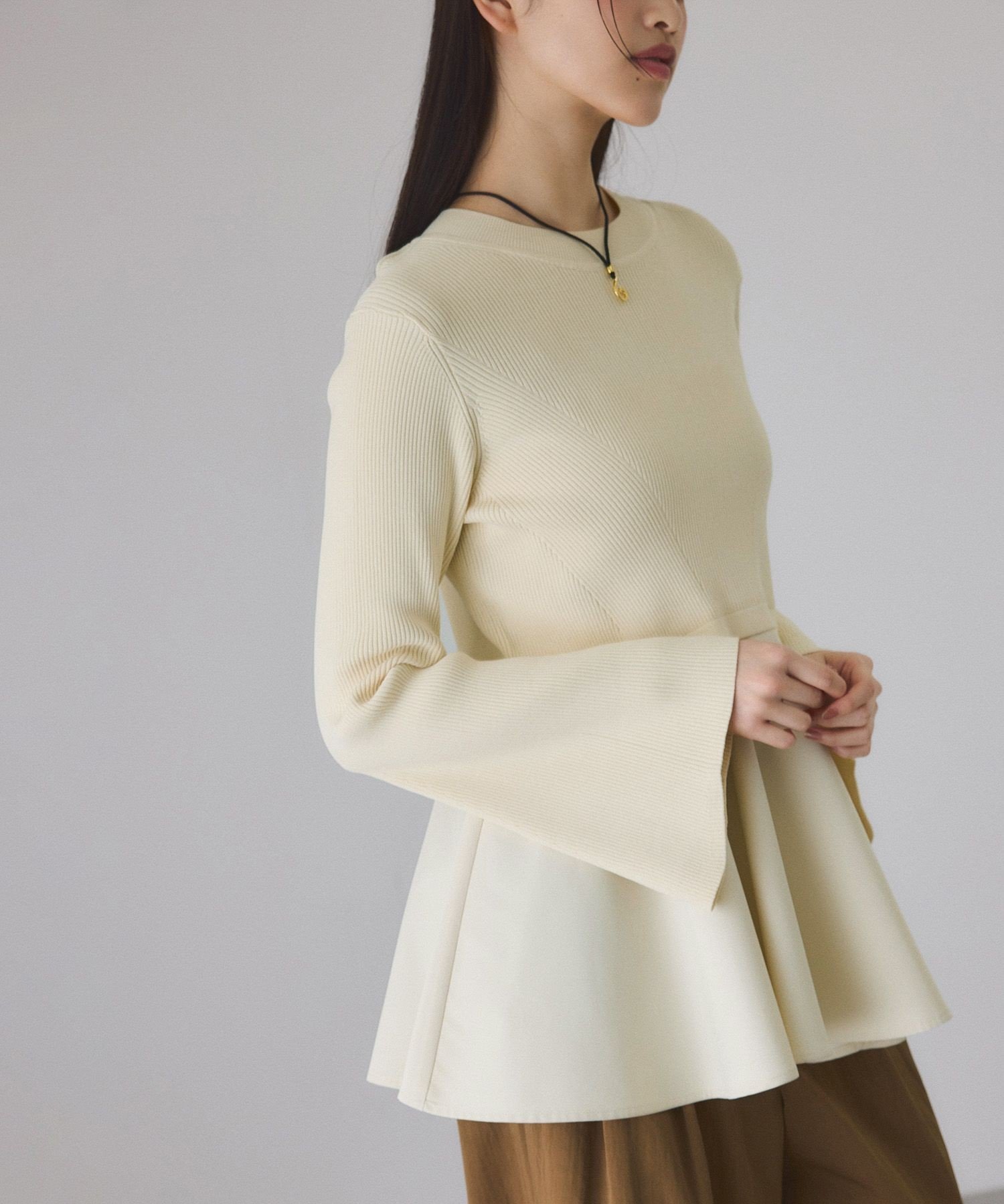 ADAM ET ROPE'｜【サステナブル】ペプラムコンビニットプルオーバー
