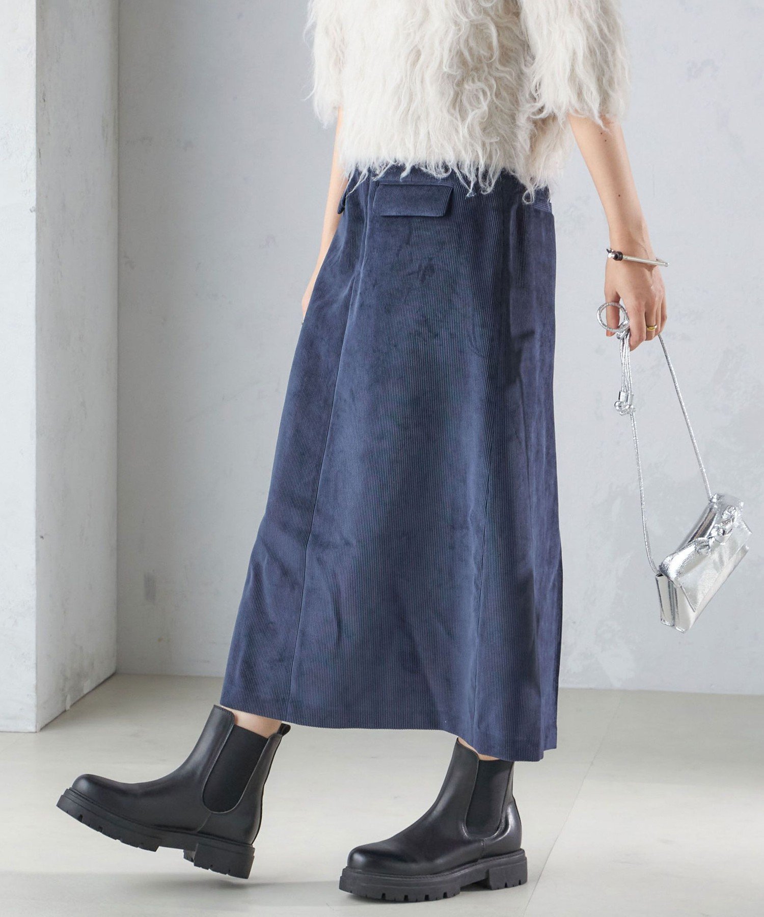 SHIPS｜〈洗濯機可能〉コーデュロイ セミフレア スカート 24AW