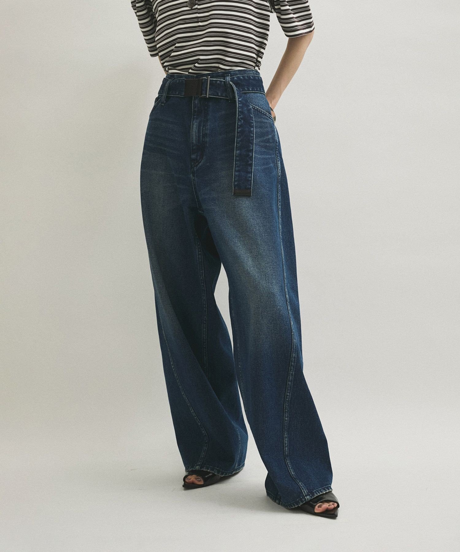 ADAM ET ROPE'｜【サステナブル】カーヴィーデニム | Rakuten Fashion