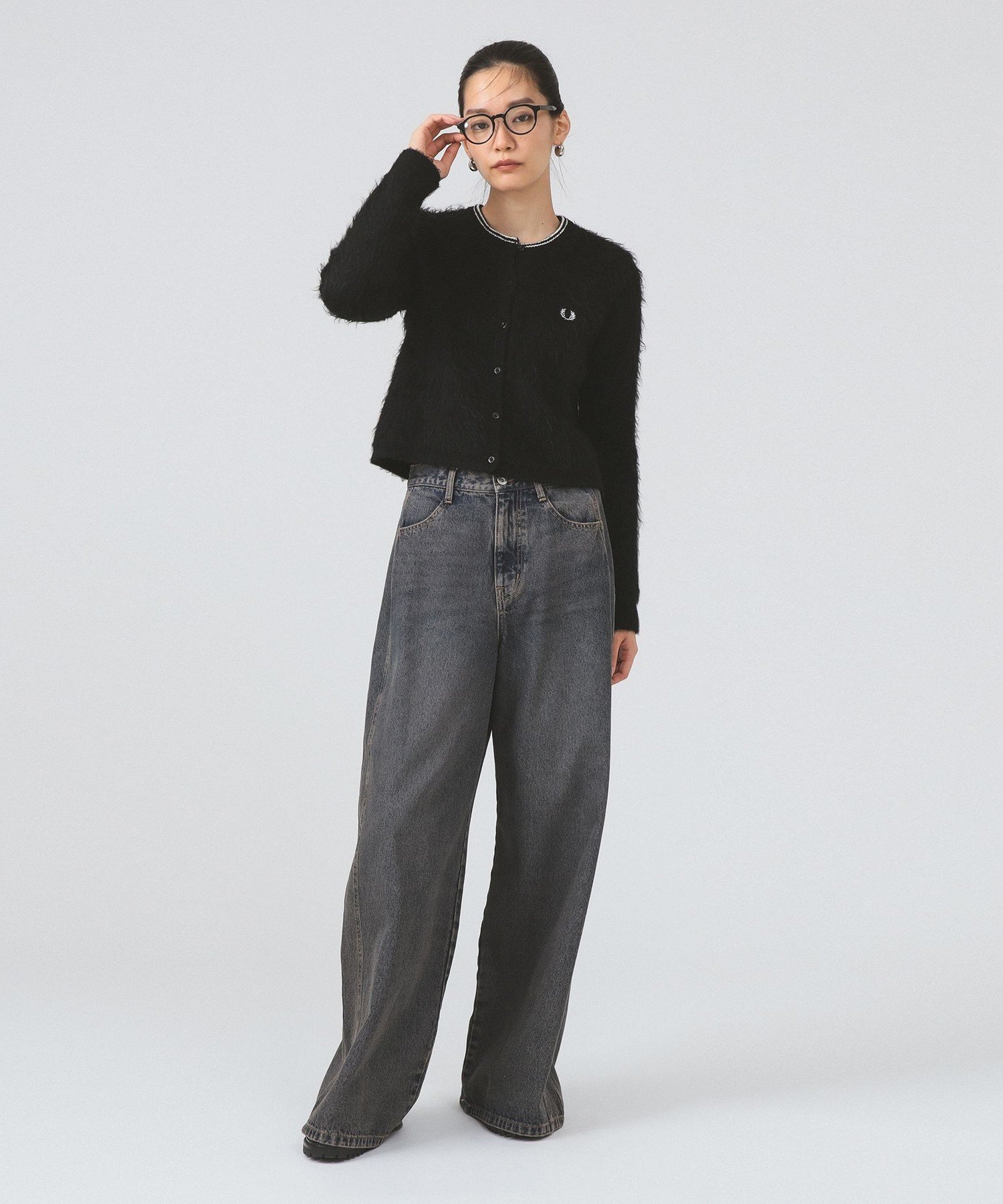 BEAMS WOMEN｜【SALE】【別注】FRED PERRY / Fluffy Crewneck Knit