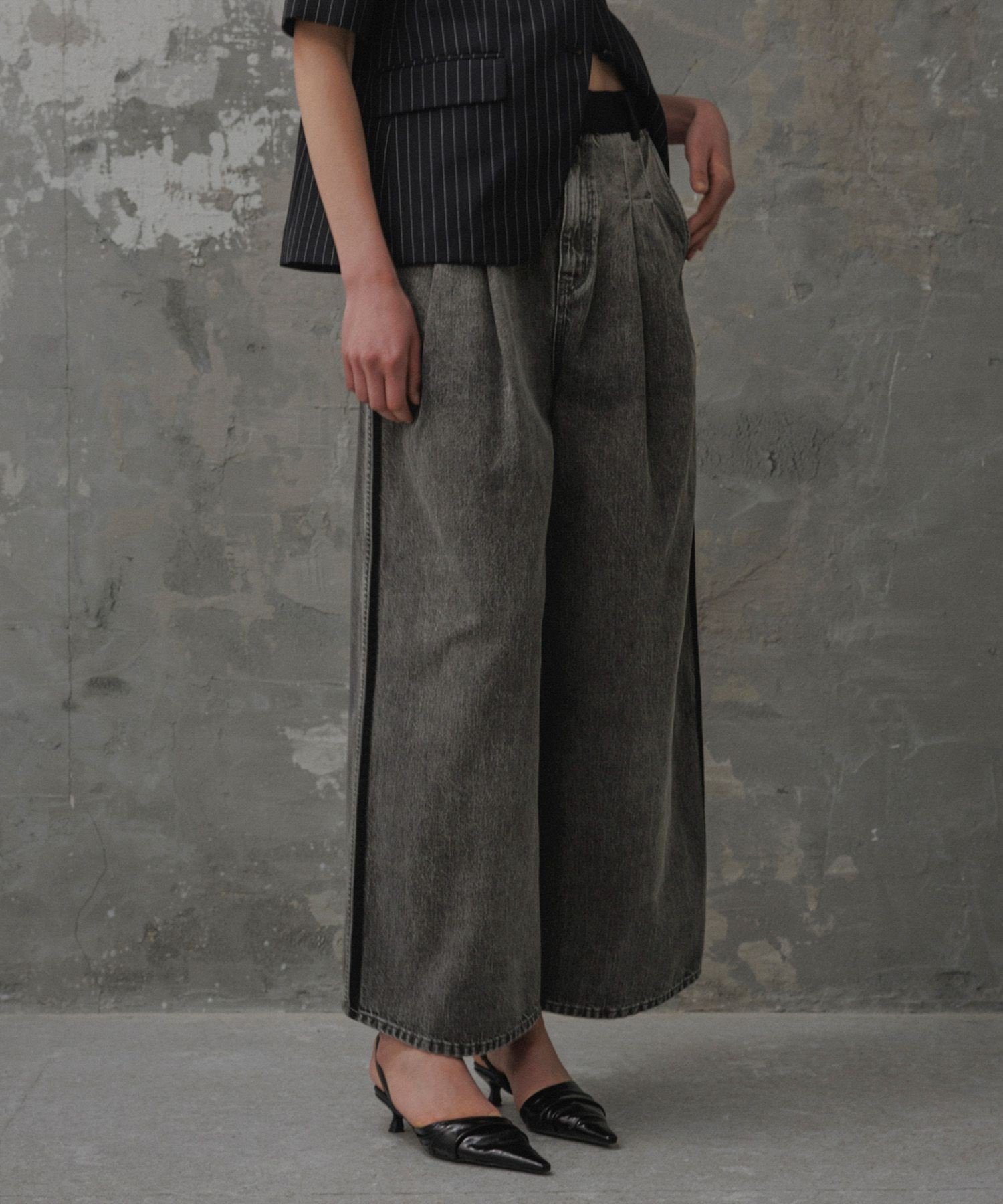 ADAM ET ROPE'｜【EMOELLE】・【サステナブル】ドレスデニムパンツ