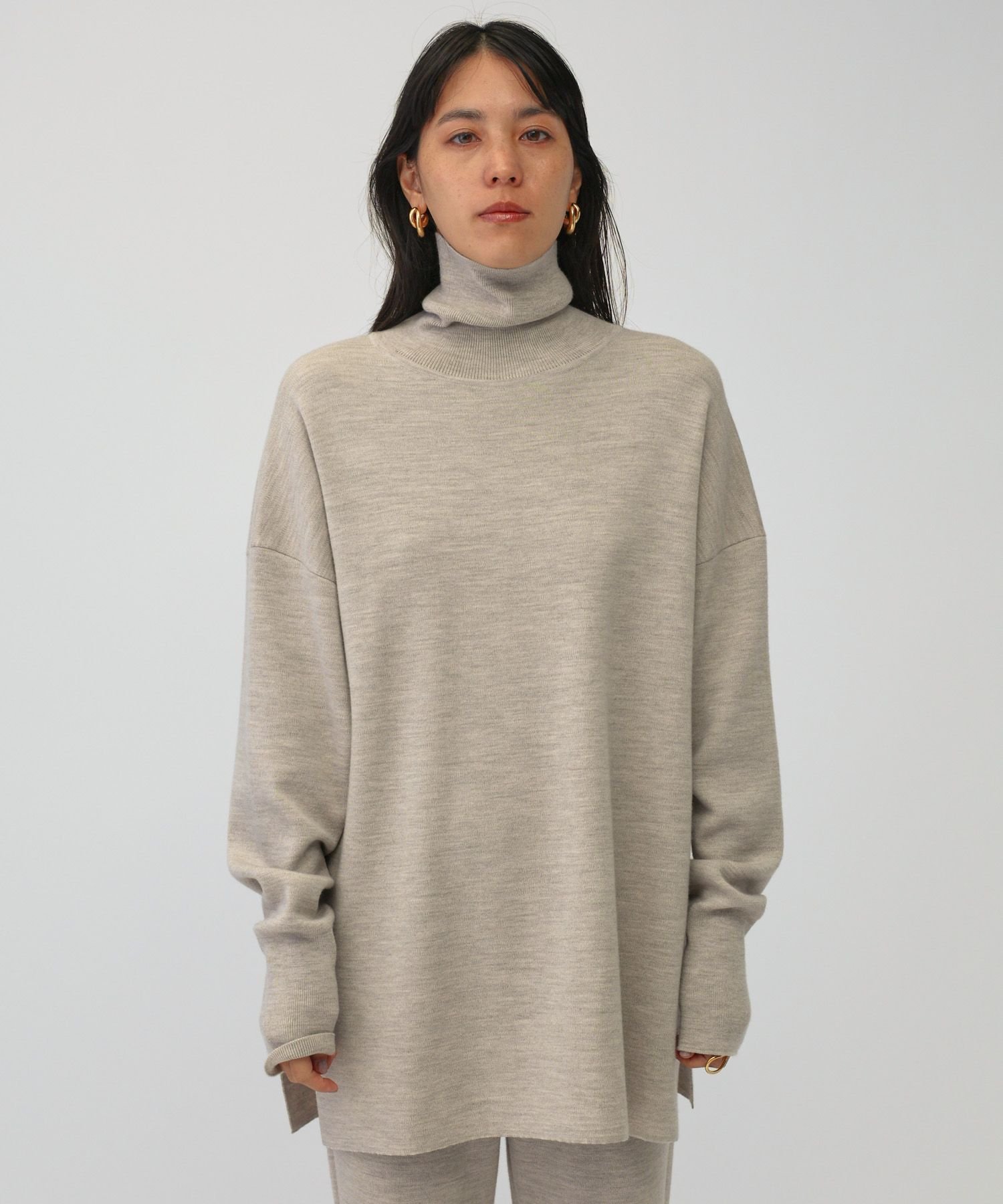 Chaos｜◇金子綾さんYouTube紹介◇ シエラウールタートルネックニット