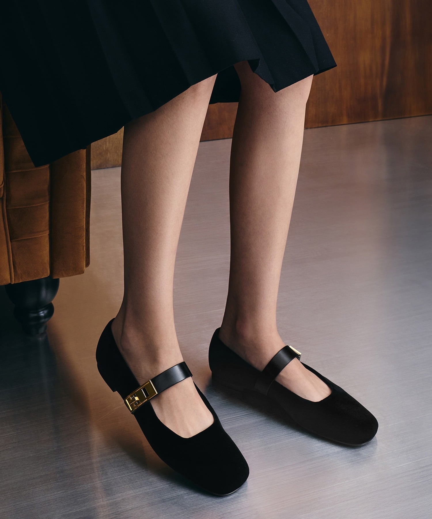 CHARLES & KEITH｜メタリックバックル ブロックヒールメリージェーン