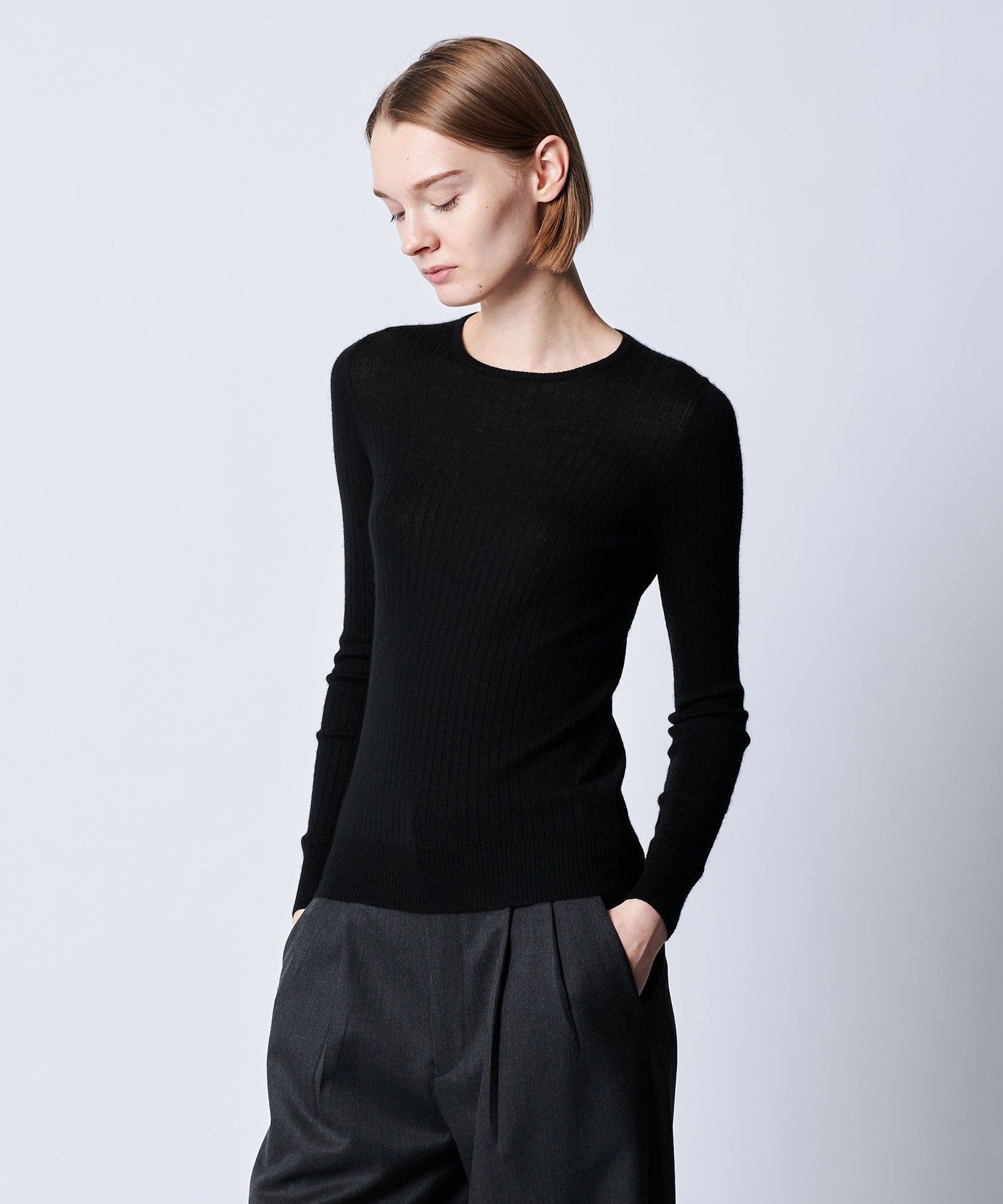 Drawer｜18G カシミヤシルクリブクルーネックニット | Rakuten Fashion