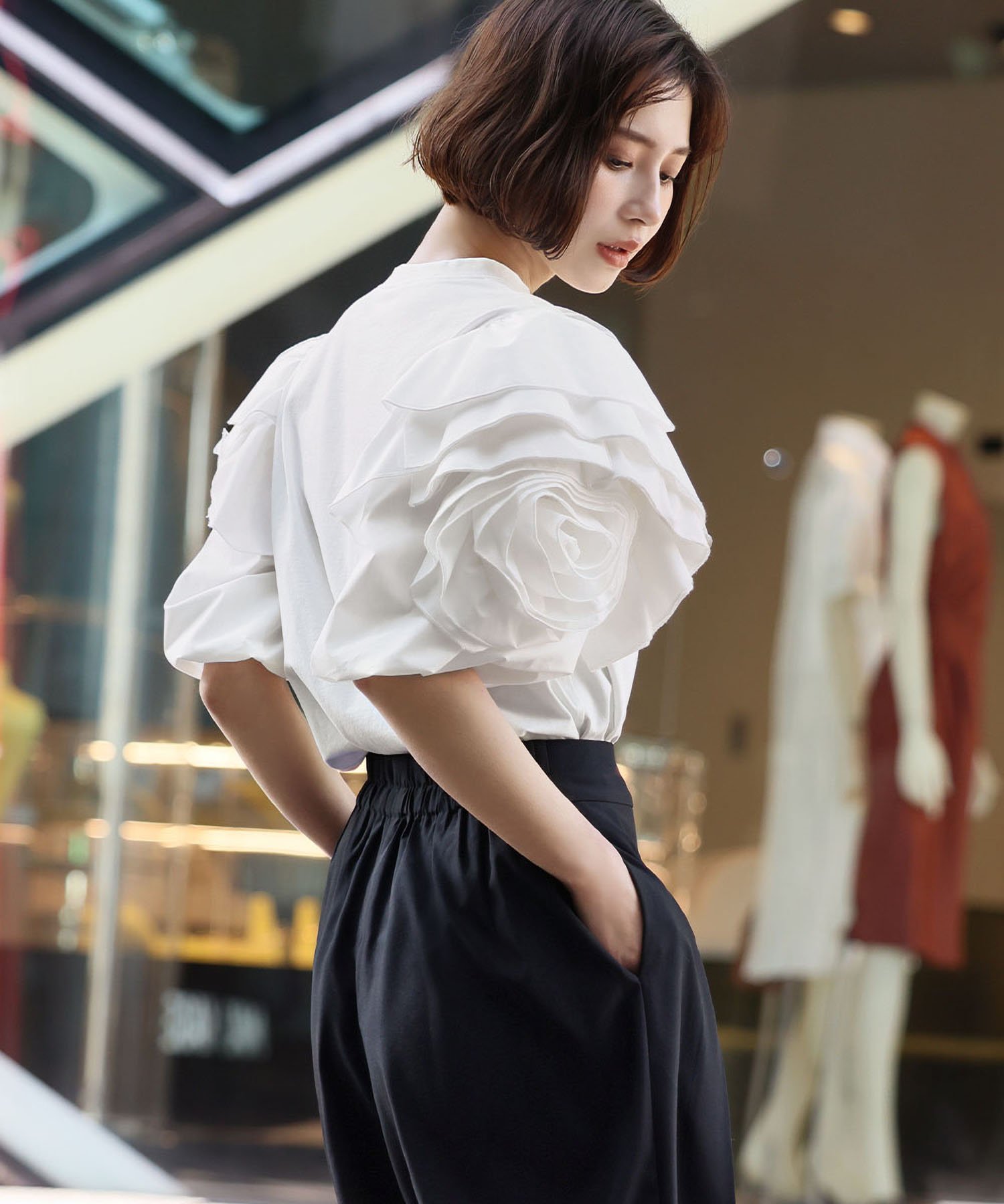 GIRL｜バルーンスリーブフリルモチーフカットソー | Rakuten Fashion